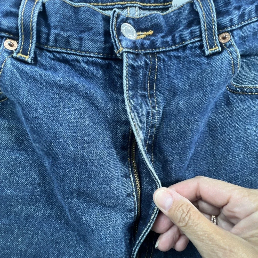 2000's Levi's 550 Jeans Men's Tag 36x32 Relaxed Fit Blue Denim Y2K Classic